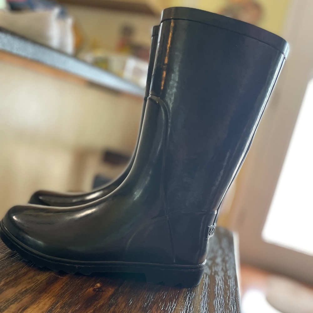 Columbia Down Pour Black Rain-boots